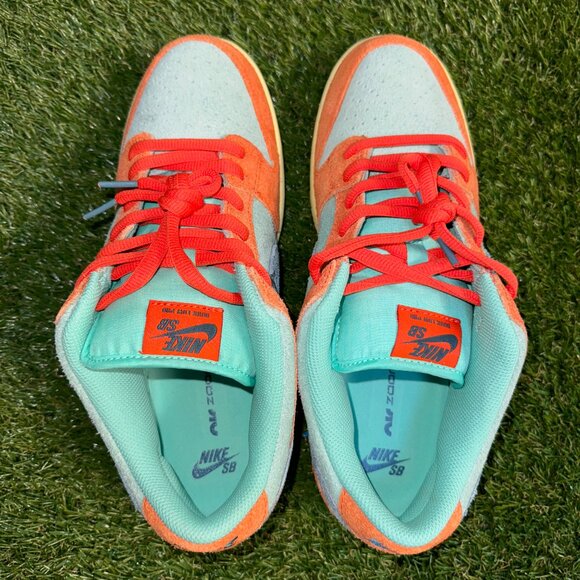 Athletic_Shoes